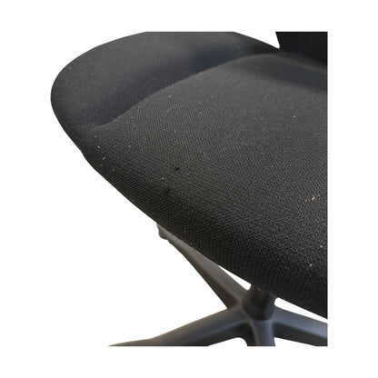Kontorstol fra Kinnarps Synchrone 9000, sort