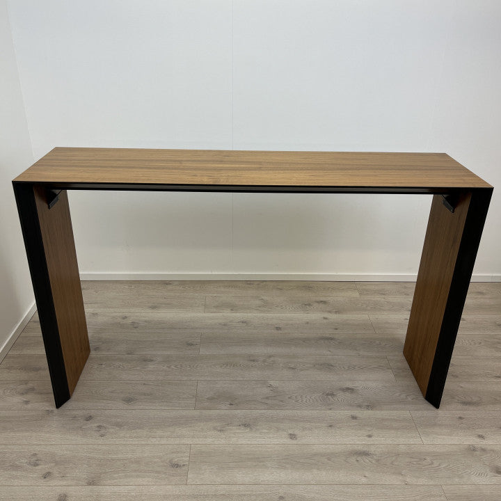 Duba B8 barbord/høyt spisebord (200 x 60 cm)