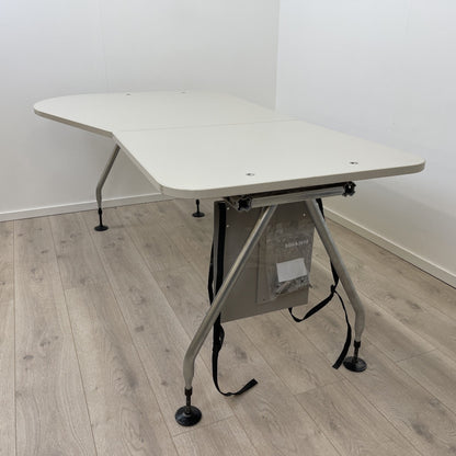 Vitra skrivebord med krom understell