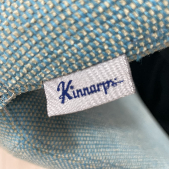 Kinnarps Plus 377 møteromsstol med polstret sete i fargen turkis