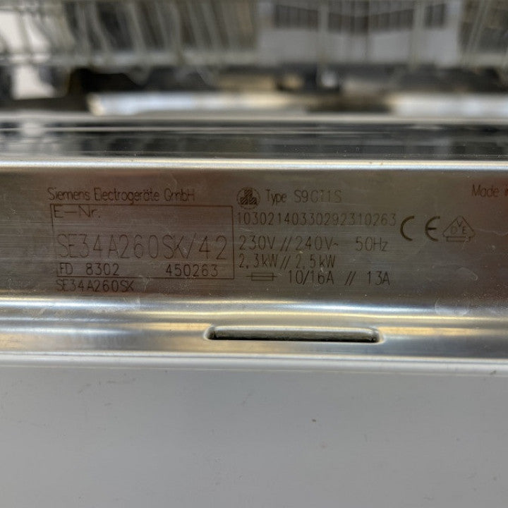 Siemens underbygd oppvaskmaskin (Mod:. SE34A260SK/42, FD:8302)