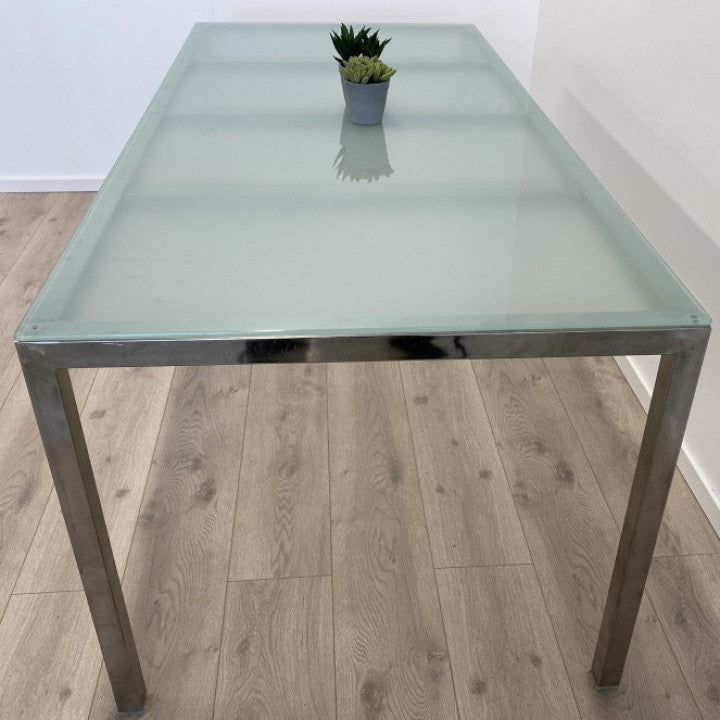 TORSBY spisebord med glassplate og krom understell i stål
