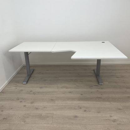 (200 x 80/120 cm) Elektrisk hev/senk skrivebord med høyresving og Linak motor