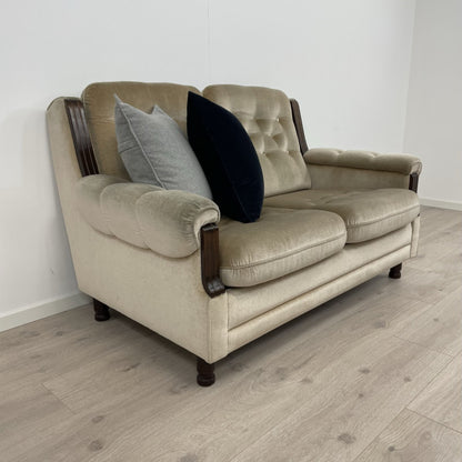 Retro/vintage 2-seter sofa i fløyelsstoff
