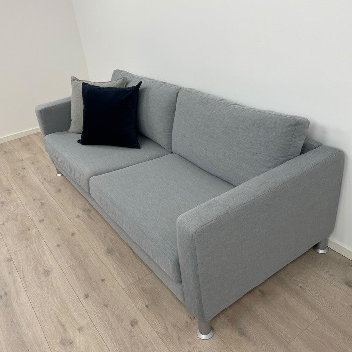 Nyrenset | Grå IKEA Karlstad 3-seter sofa