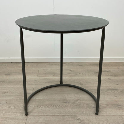 Moderne sidebord i grå farge