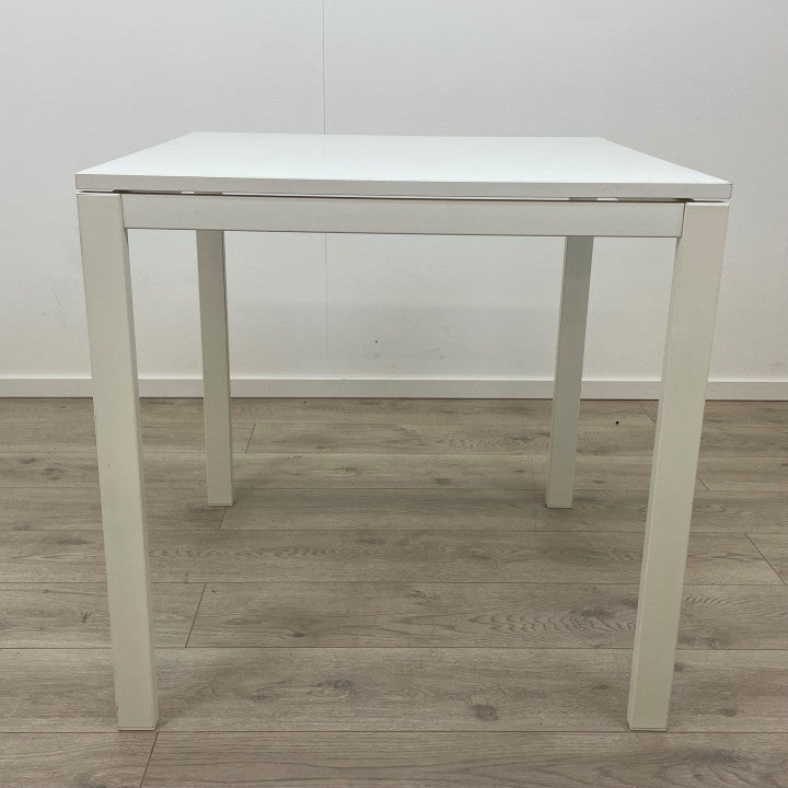 IKEA MELLTORP kvadratisk bord/spisebord i minimalistisk design