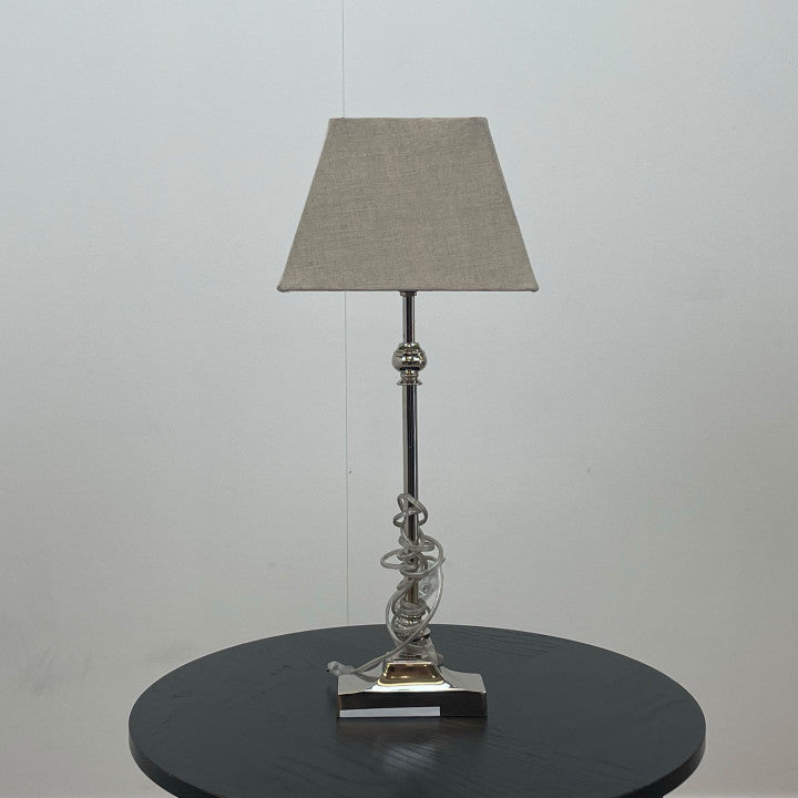 Lampe i minimalistisk design