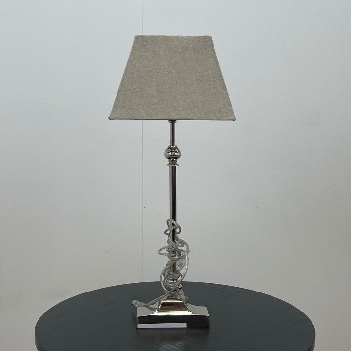 Lampe i minimalistisk design