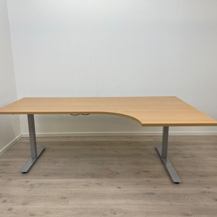 (200x80/120 cm) Rol Ergo elektrisk hev/senk skrivebord med høyresving