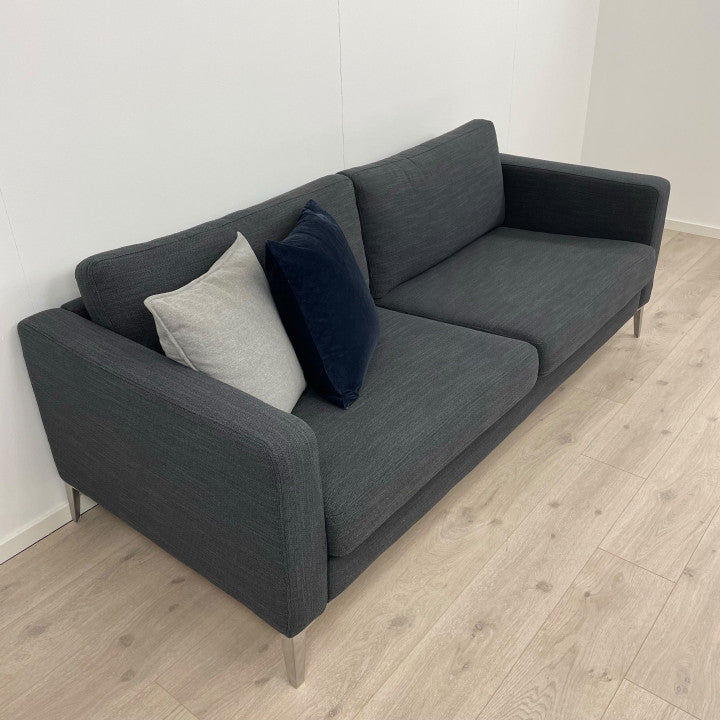 Nyrenset | IKEA Karlstad 3-seter sofa med metallben