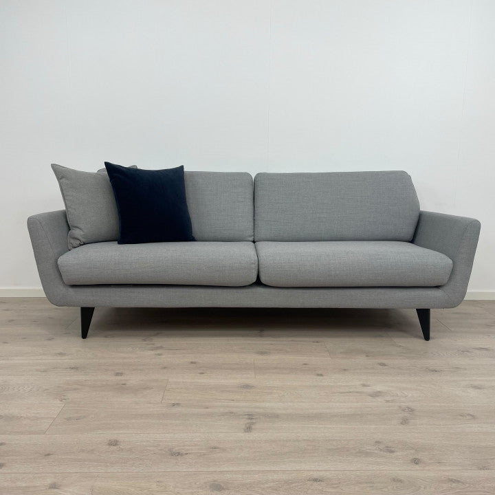 Nyrenset | Lys grå SITS Rucola 3-seter sofa