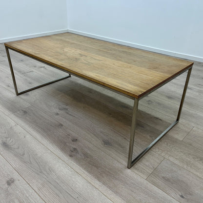 Bolia stuebord i minimalistisk design