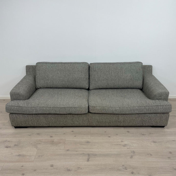Nyrenset | Bred og dyp 3-seter sofa