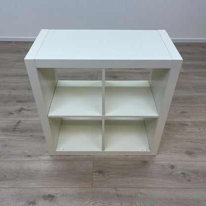 IKEA Kallax hylle med 4 hylleseksjoner