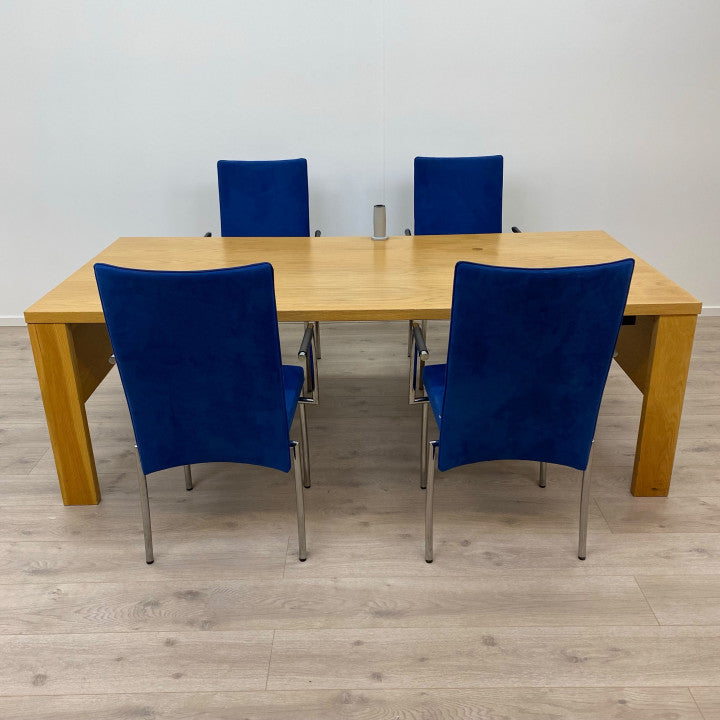 Møteromsbord av tre (210x100cm)