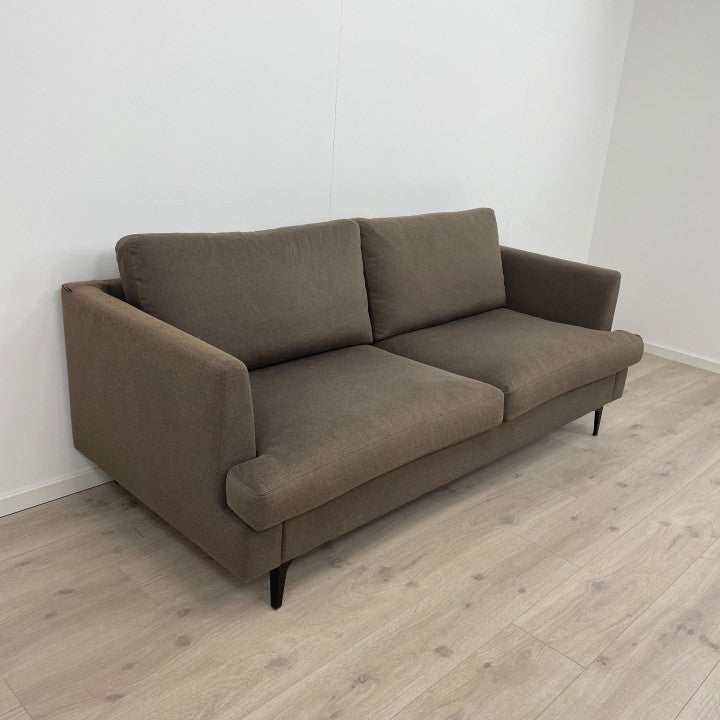 Nyrenset | Hjellegjerde 2.5-seter sofa