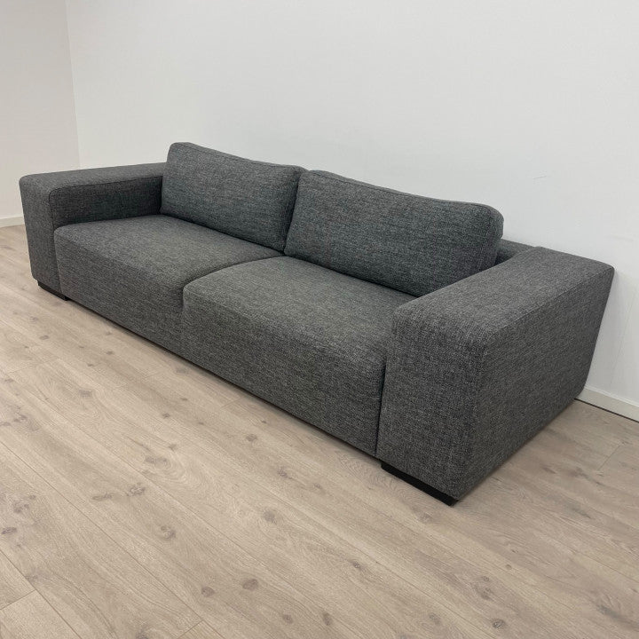 Nyrenset | Grå 3-seter sofa