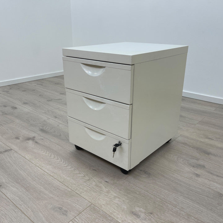 Arkivskap på hjul med 3 skuffeseksjoner