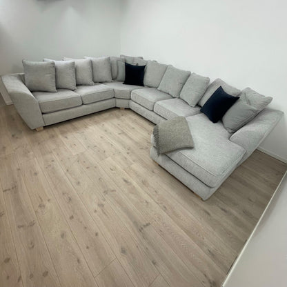 Nyrenset | Stor u-sofa med sjeselong fra Møbelringen