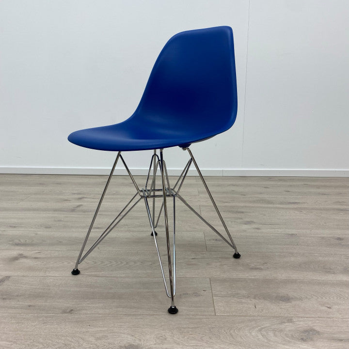 Blå Vitra Eames Plastic Side Chair