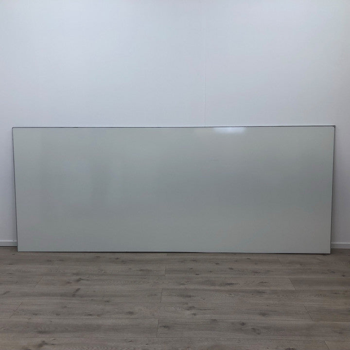 (300x120) Hvitt vegghengt whiteboard
