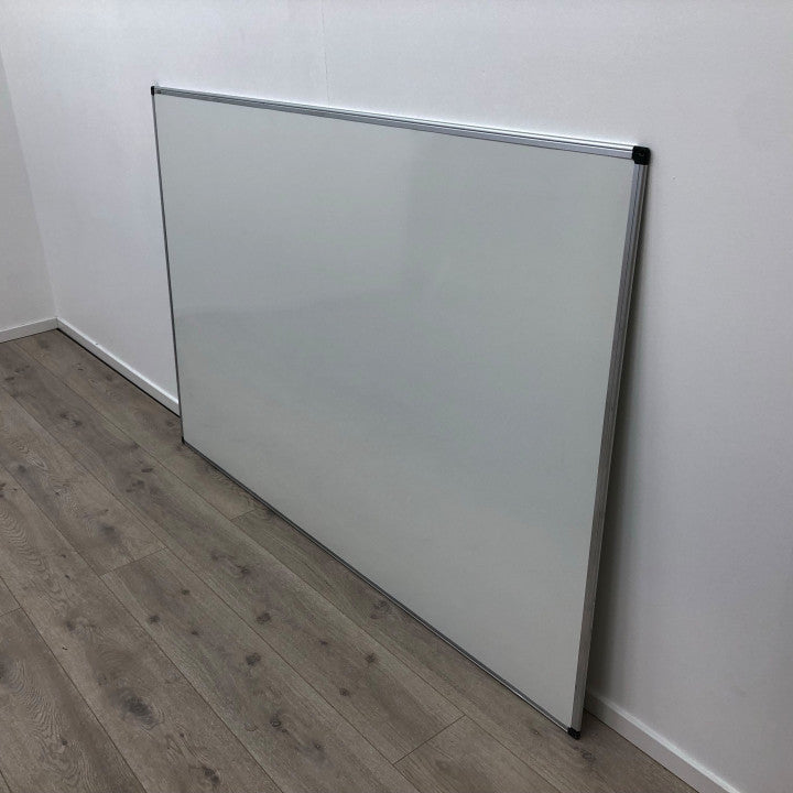 (180x120) Hvitt vegghengt whiteboard