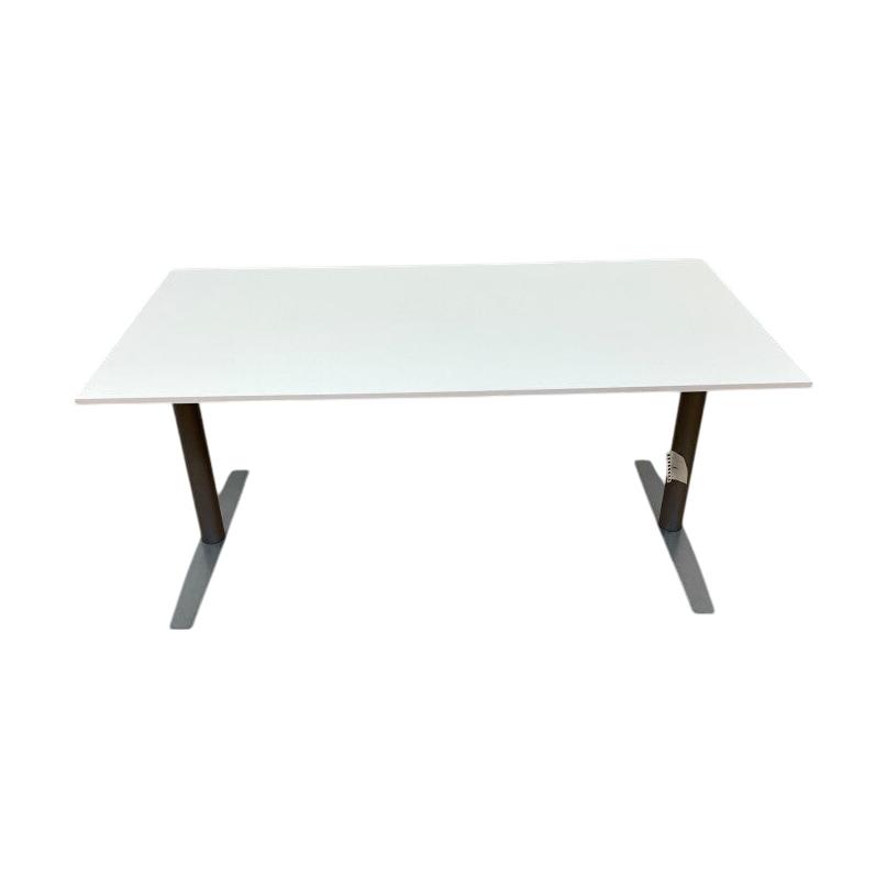Elektrisk hev/senk skrivebord med helt ny bordplate, 200x80