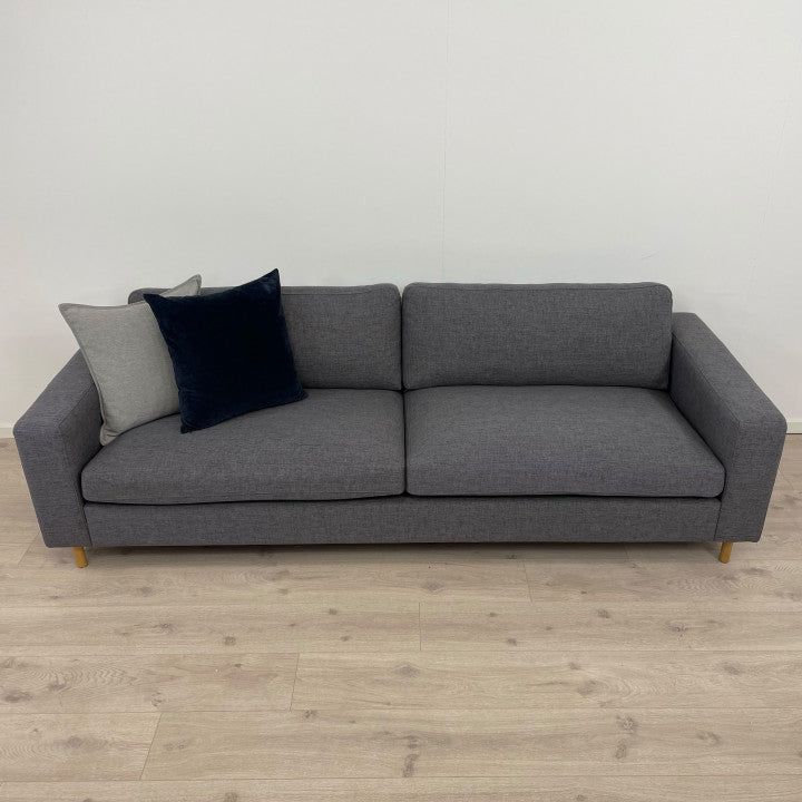 Nyrenset | Bolia Scandinavia 3-seter sofa med dunputer