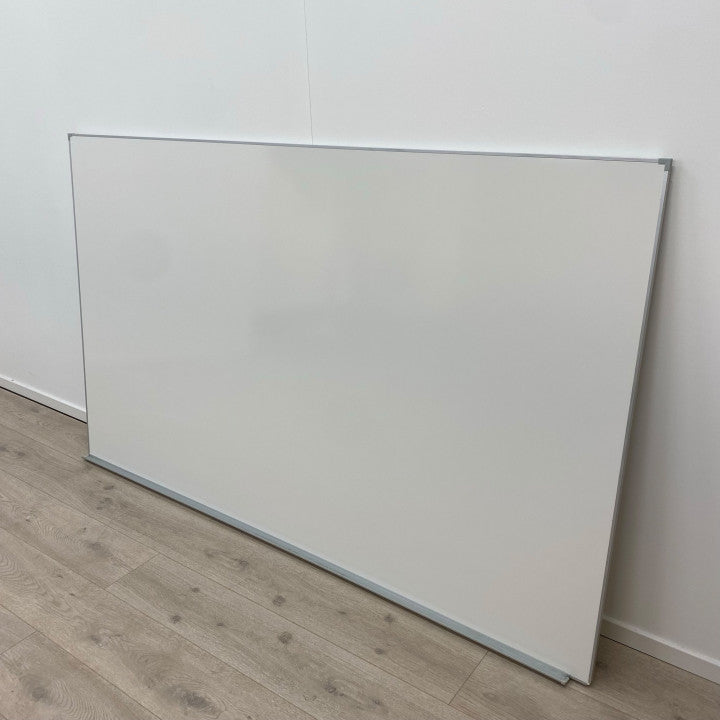 (200x120) Hvitt vegghengt whiteboard
