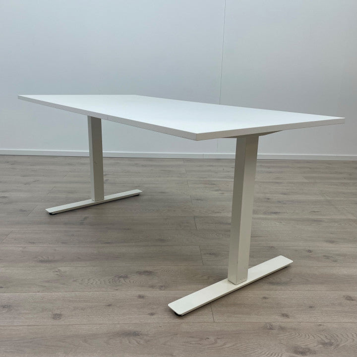 KAST - IKEA Trotten manuell hev/senk skrivebord