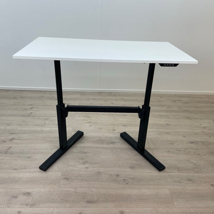 Elektrisk hev/senk skrivebord med sort understell