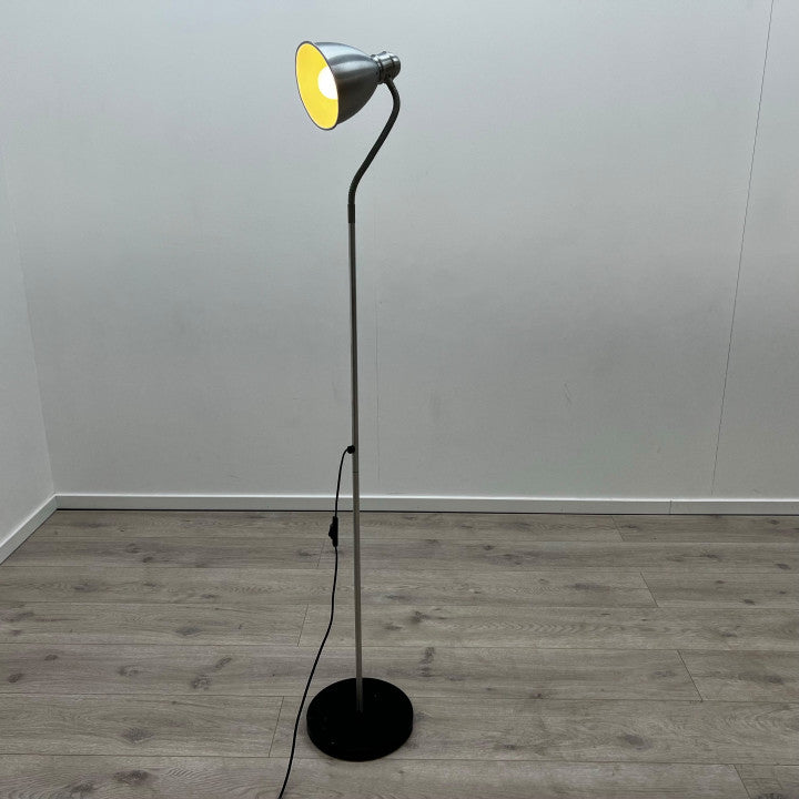 IKEA stålampe av aluminium