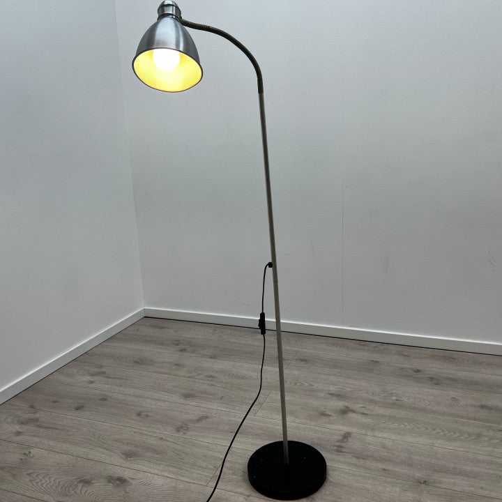 IKEA stålampe av aluminium