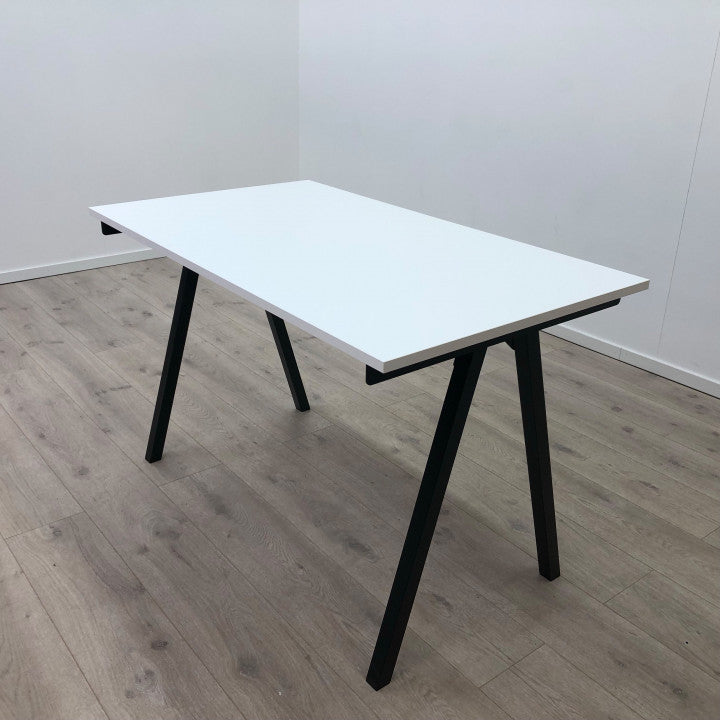 IKEA TROTTEN arbeidsbord (120x70cm)