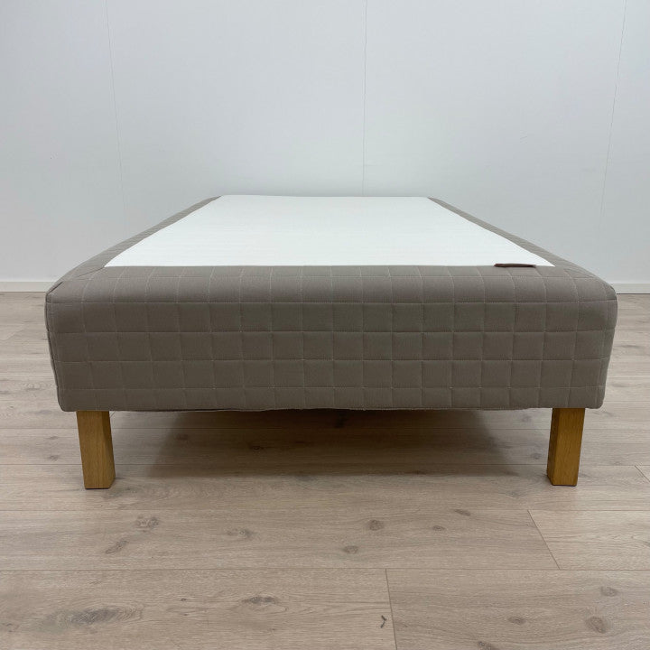 Nyrenset | IKEA Skårer seng (120x200)