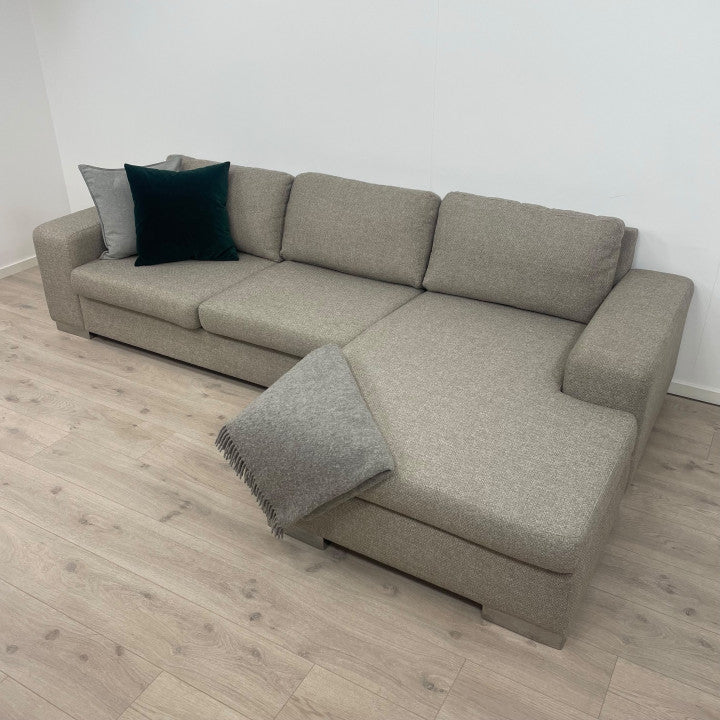 Nyrenset | Beige vendbar Hjort Knudsen sjeselongsofa