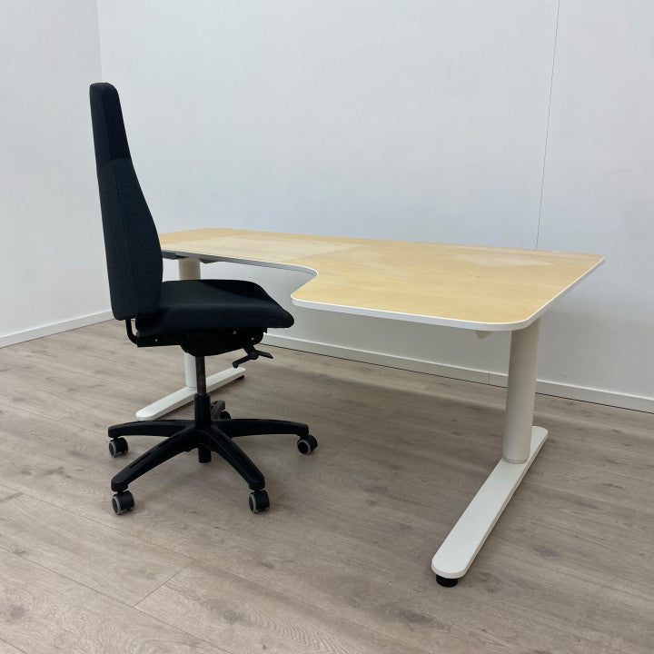 Elektriske hev/senk skrivebord med høyresving