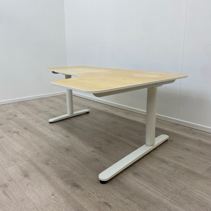 Elektriske hev/senk skrivebord med høyresving