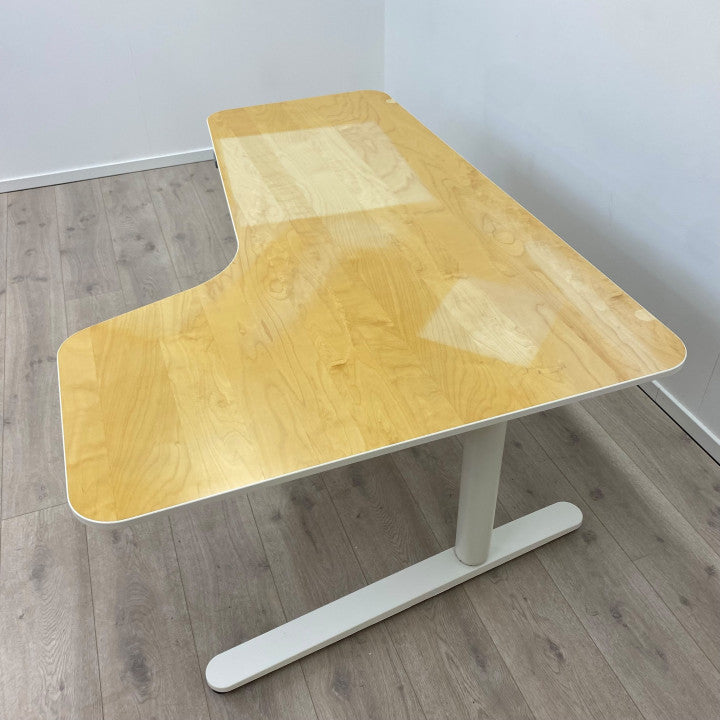 Elektriske hev/senk skrivebord med høyresving