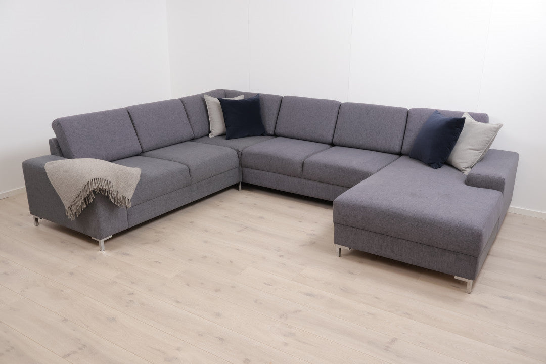 Nyrenset | Stor u-sofa med hjørne og sjeselong