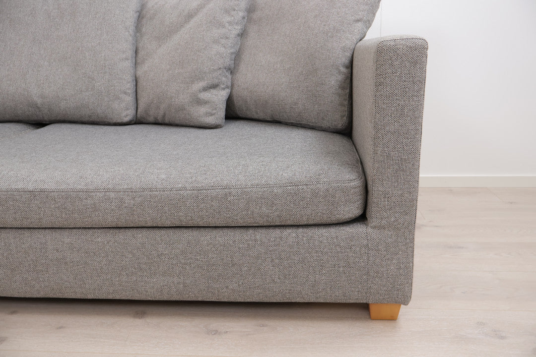 Nyrenset | Grå/beige Habitat Viking 3-seter sofa med dunputer