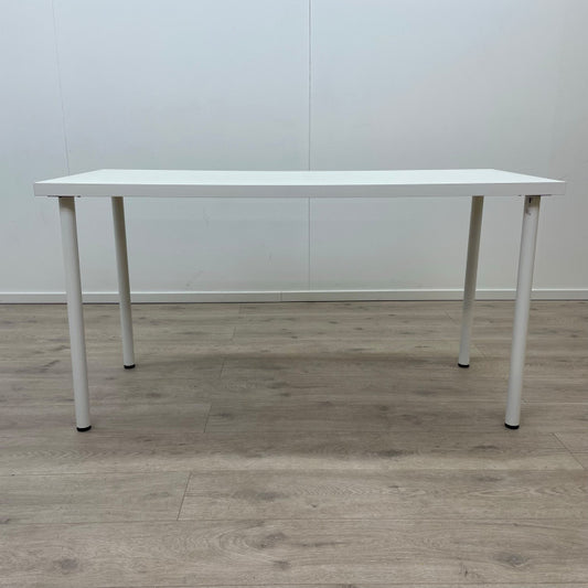 IKEA ADILS hvit skrivebord (150x60)