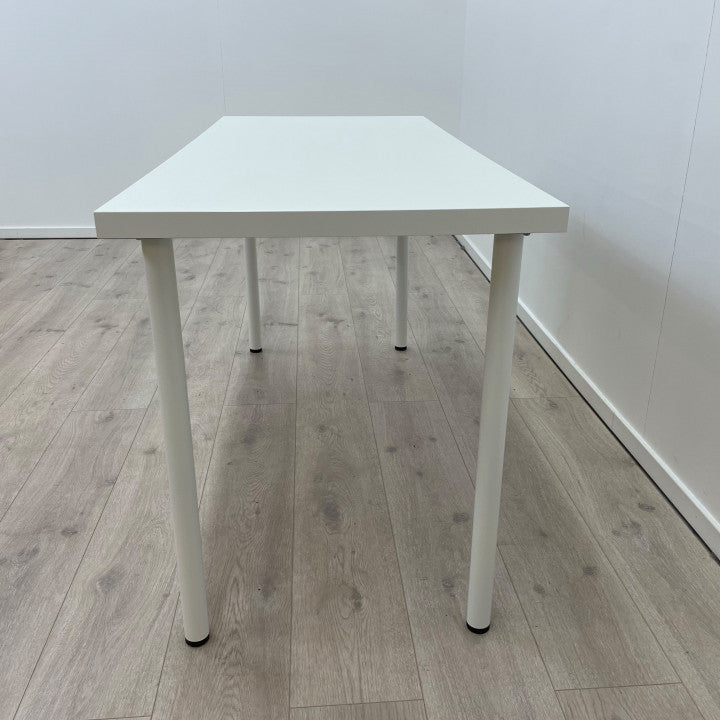 IKEA ADILS hvit skrivebord (150x60)