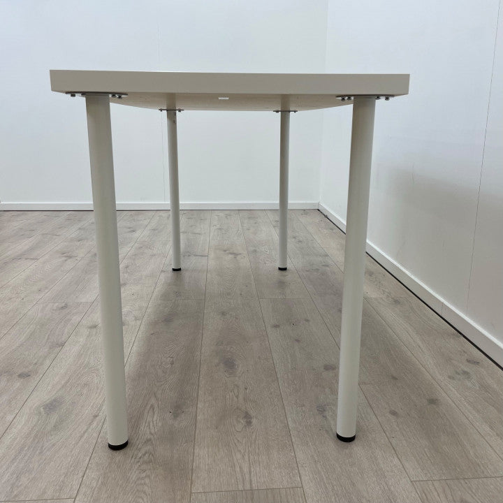 IKEA ADILS hvit skrivebord (150x60)