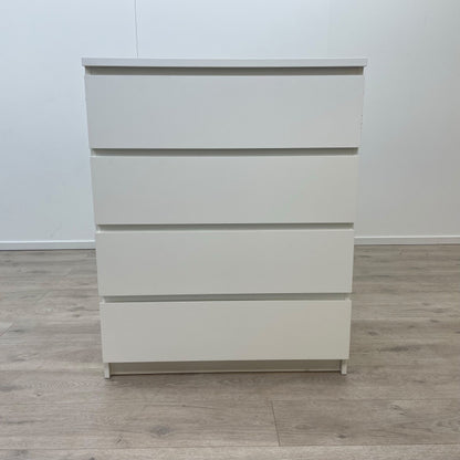 Hvit MALM kommode med 4 skuffer