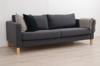 Nyrenset | Mørk IKEA Karlstad 3-seter sofa