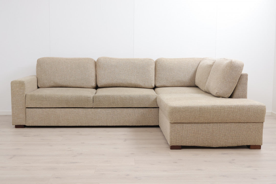 Nyrenset | Beige hjørnesofa/sovesofa med oppbevaring