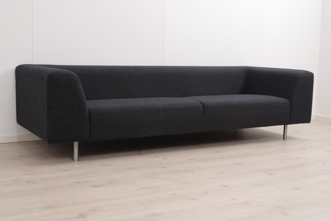 Nyrenset | Sort Bolia Less 3-seter sofa