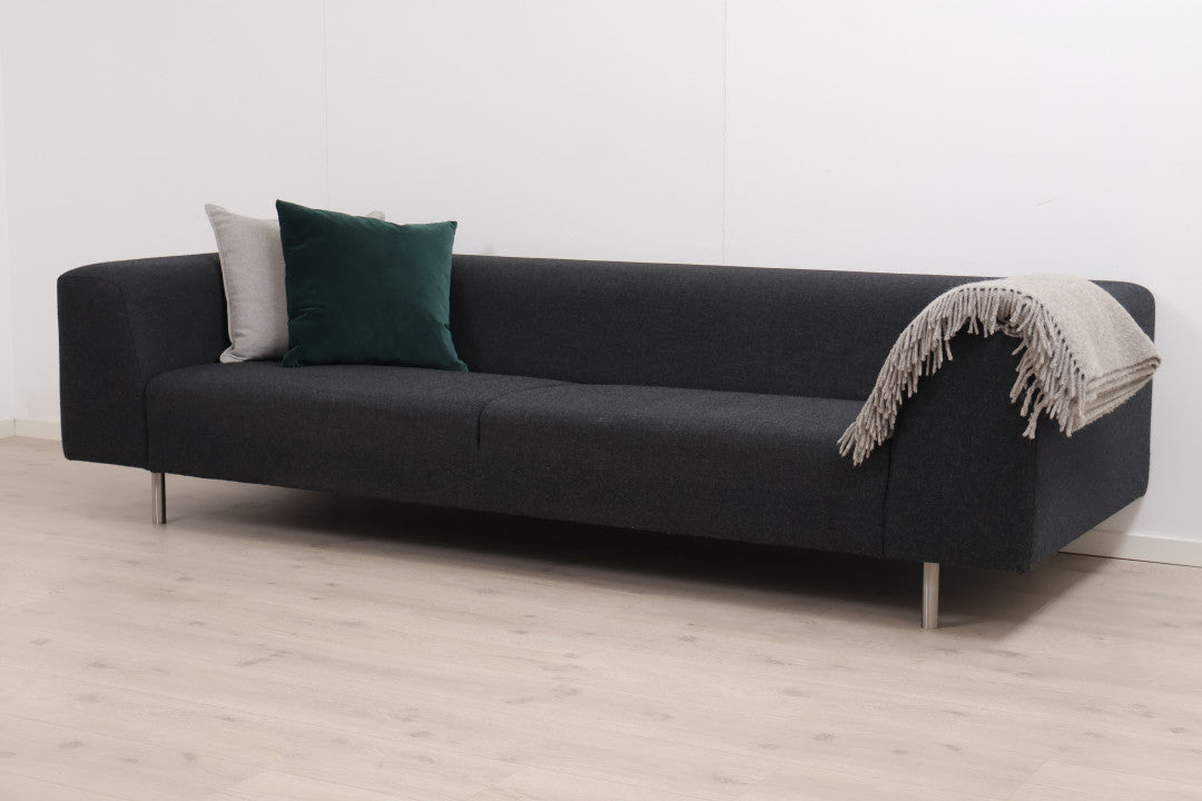 Nyrenset | Sort Bolia Less 3-seter sofa